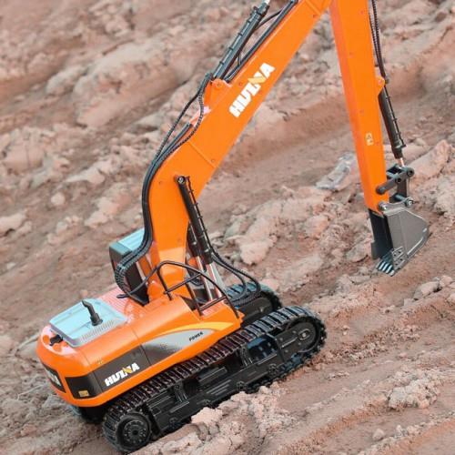 HUINA 1551 1/14 Metal Kovalı Uzun Kol RC Ekskavatör Paletli Kepçe Kazıcı 15CH