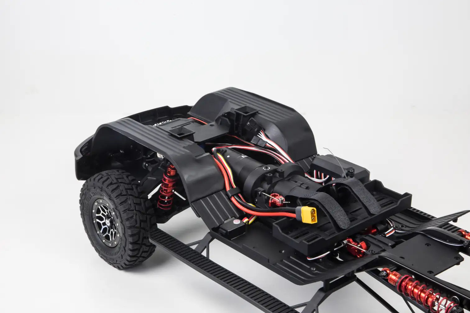 Traction Hobby 1/8 Dodge RAM 1500 TRX RTR Brushless RC Crawler | Lisanslı 4WD Trail Kamyon